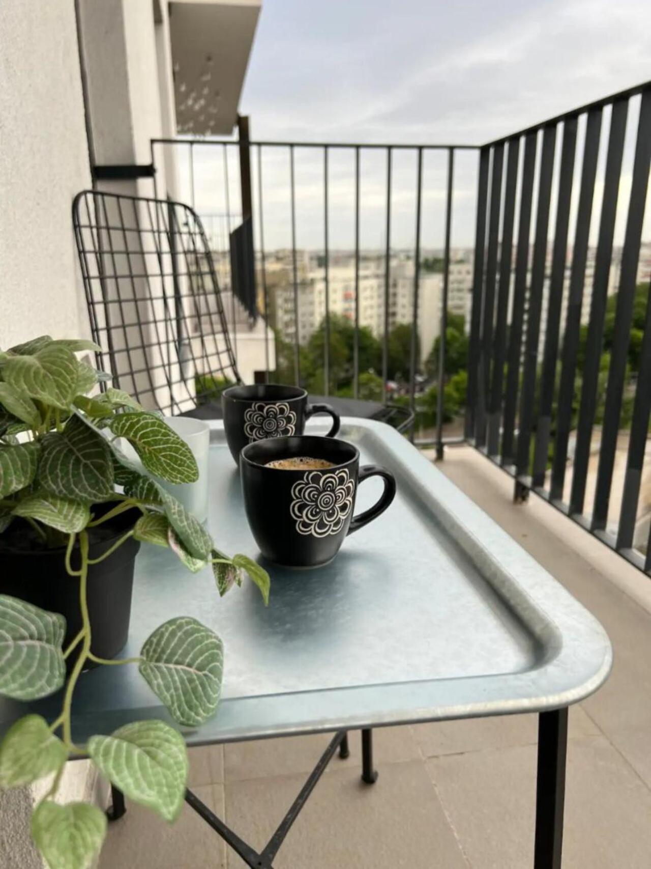High-Rise Luxury Apartment With Free Parking Bucureşti Ngoại thất bức ảnh