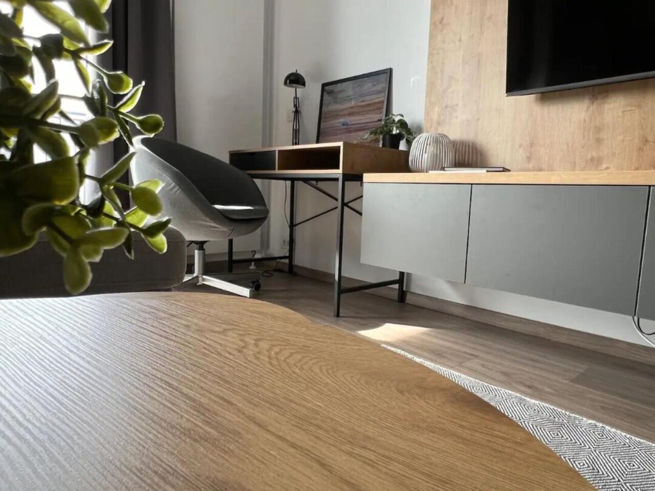 High-Rise Luxury Apartment With Free Parking Bucureşti Ngoại thất bức ảnh